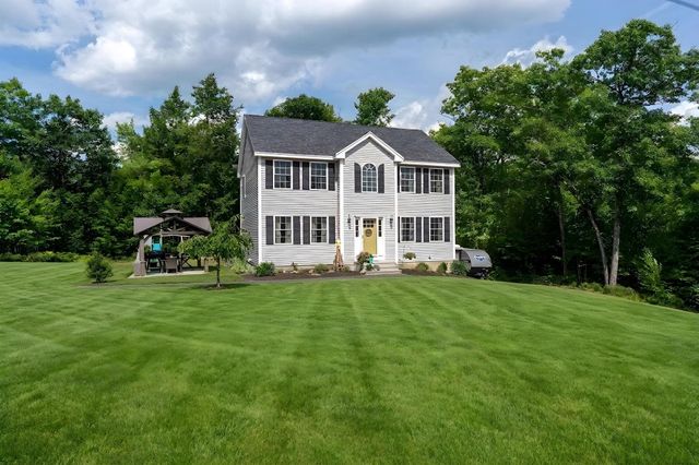 62 Cobblestone Drive, Epsom, NH 03234