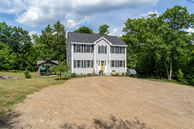 62 Cobblestone Drive, Epsom, NH 03234