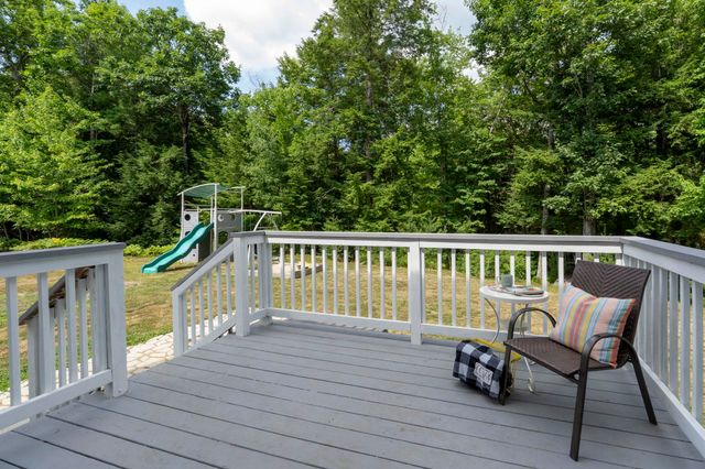 62 Cobblestone Drive, Epsom, NH 03234