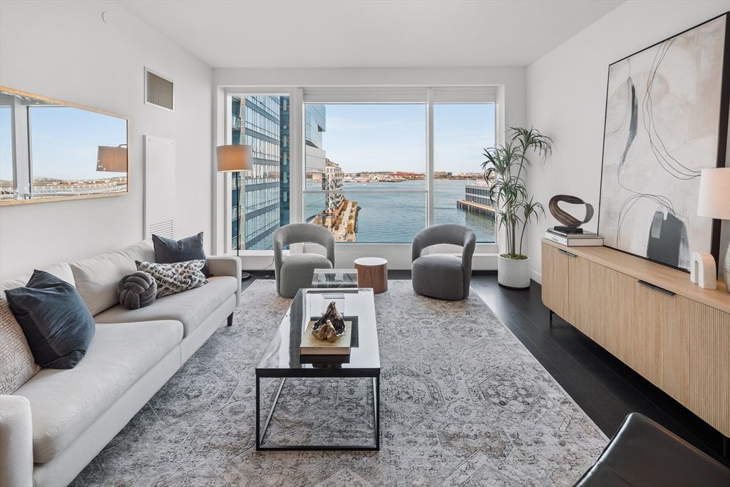 150 Seaport Blvd 10C, Boston, MA 02210