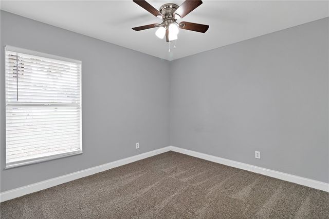 235 12th Street SW, Vero Beach, FL 32962