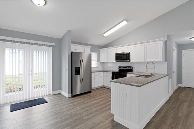 235 12th Street SW, Vero Beach, FL 32962