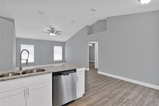 235 12th Street SW, Vero Beach, FL 32962