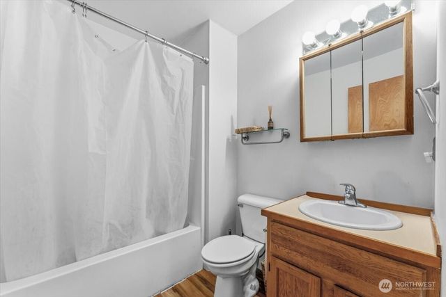 380 N Shore Court, Manson, WA 98831