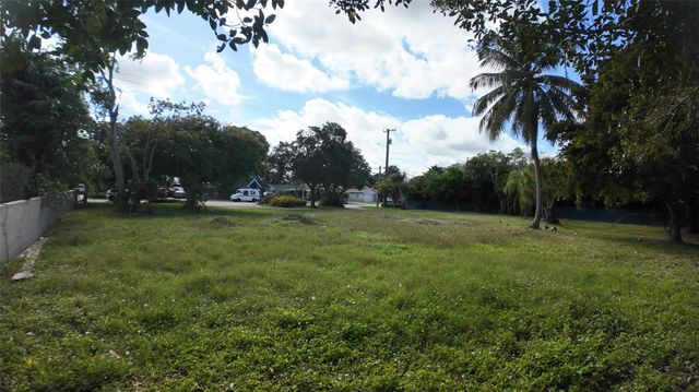 937 NE 34th Ct, Oakland Park, FL 33334