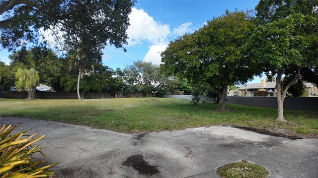 937 NE 34th Ct, Oakland Park, FL 33334