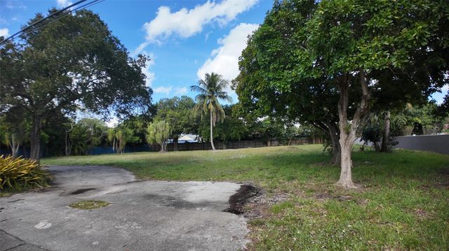 937 NE 34th Ct, Oakland Park, FL 33334