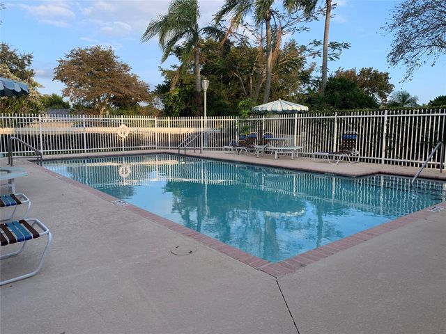 320 NW 115th Way, Coral Springs, FL 33071