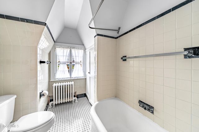 47 N Main Avenue, Albany, NY 12203