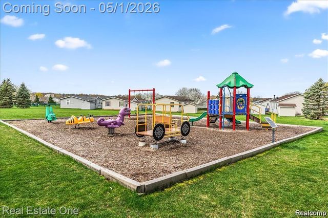 11730 Cedarbrook Drive, South Lyon, MI 48178