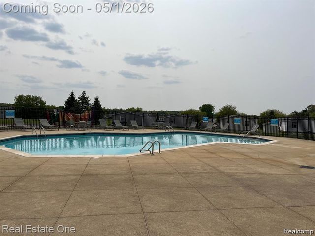 11730 Cedarbrook Drive, South Lyon, MI 48178