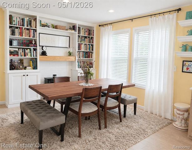 11730 Cedarbrook Drive, South Lyon, MI 48178