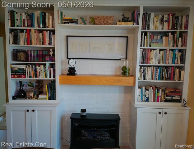 11730 Cedarbrook Drive, South Lyon, MI 48178