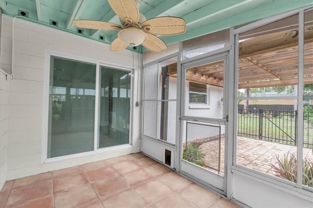 4201 DES MOINES STREET NE, St Petersburg, FL 33703