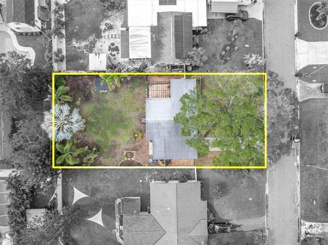 4201 DES MOINES STREET NE, St Petersburg, FL 33703