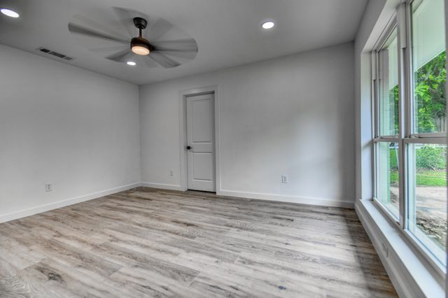 10020 Homeplace Drive, Dallas, TX 75217