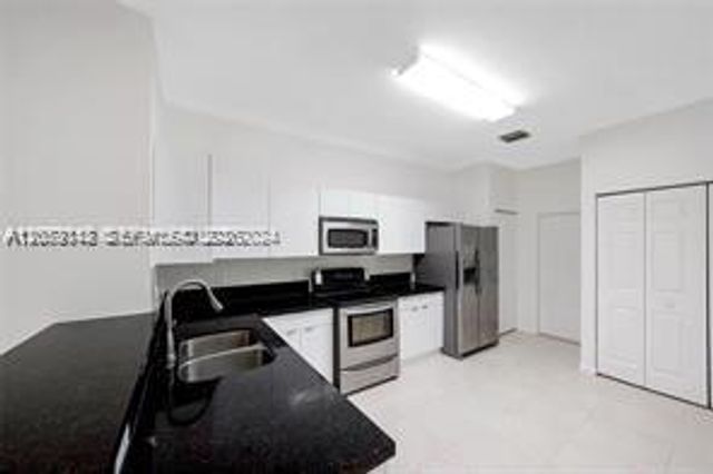 3903 Tree Top Drive 3903, Weston, FL 33332
