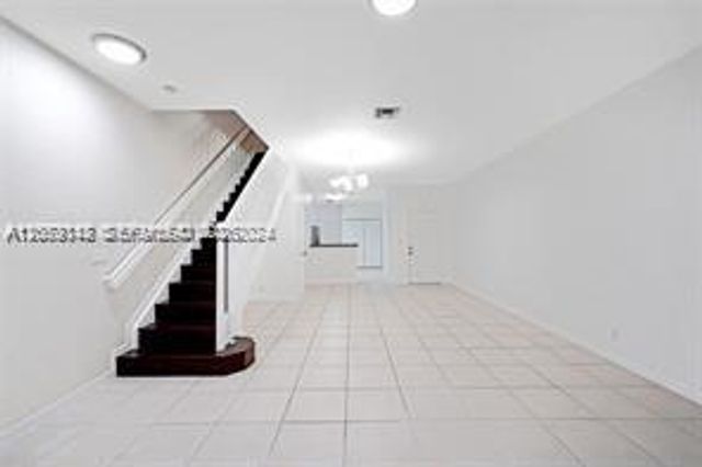 3903 Tree Top Drive 3903, Weston, FL 33332