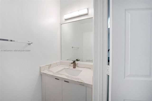 3903 Tree Top Drive 3903, Weston, FL 33332