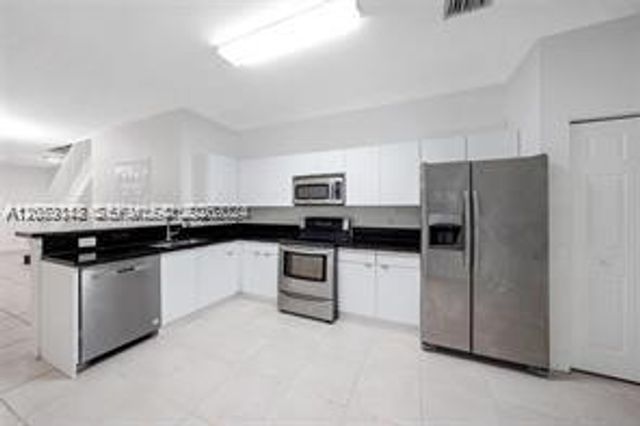 3903 Tree Top Drive 3903, Weston, FL 33332