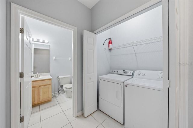 9508 W PARK VILLAGE DRIVE 107, Tampa, FL 33626