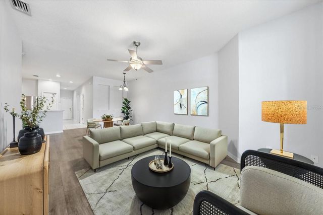 9508 W PARK VILLAGE DRIVE 107, Tampa, FL 33626