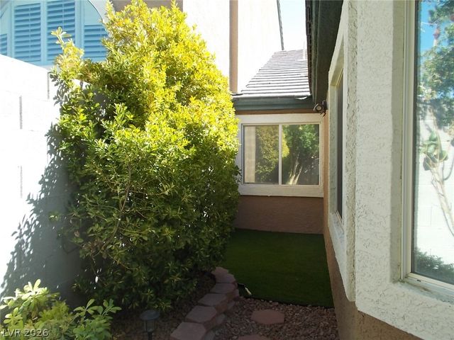 519 Crimson View Place, Las Vegas, NV 89144