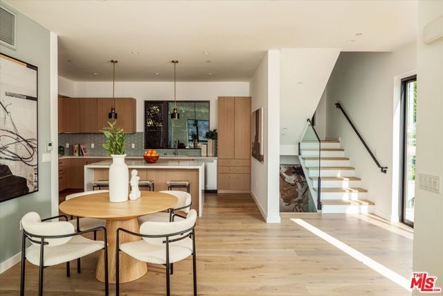 2822 Avenel Street, Los Angeles, CA 90039