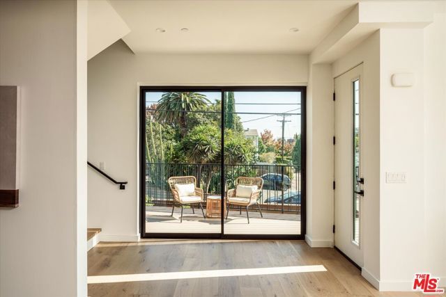 2822 Avenel Street, Los Angeles, CA 90039