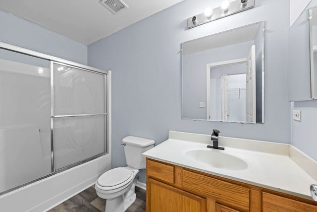 440 Coventry Circle, Glendale Heights, IL 60139