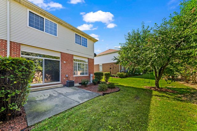 440 Coventry Circle, Glendale Heights, IL 60139