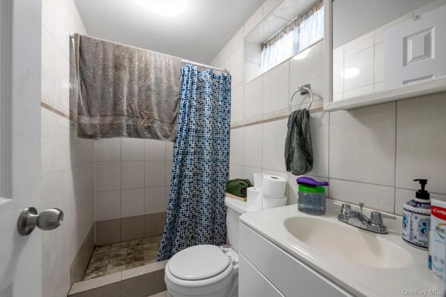33-25 88th Street, Jackson Heights, NY 11372