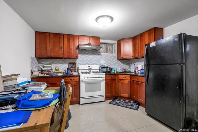 33-25 88th Street, Jackson Heights, NY 11372