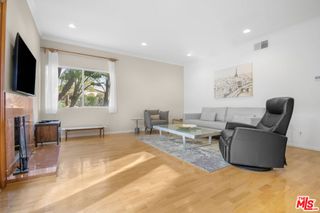 916 15th Street 1, Santa Monica, CA 90403