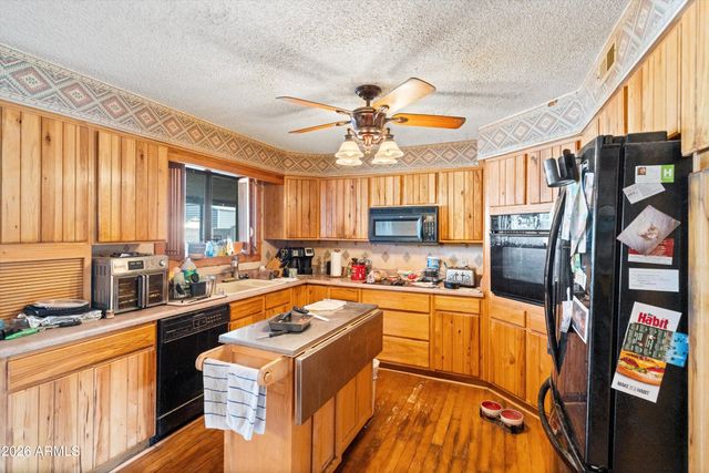 3450 E SUNNYSIDE Drive, Phoenix, AZ 85028