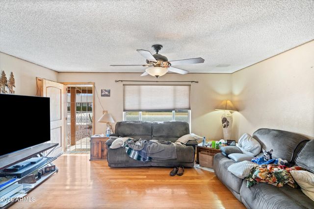 3450 E SUNNYSIDE Drive, Phoenix, AZ 85028