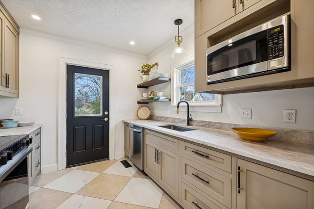 900 Belmont Ave, Shelbyville, TN 37160