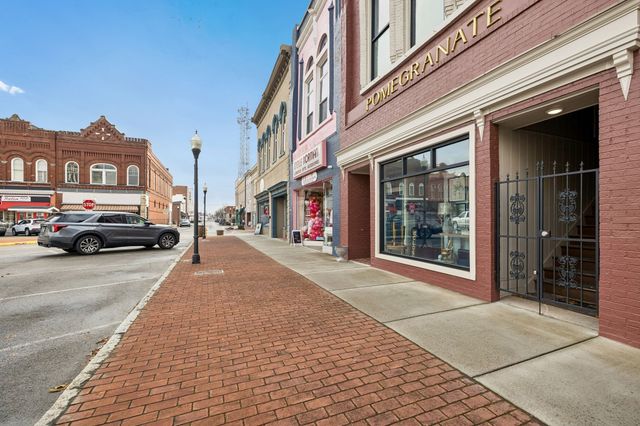 900 Belmont Ave, Shelbyville, TN 37160