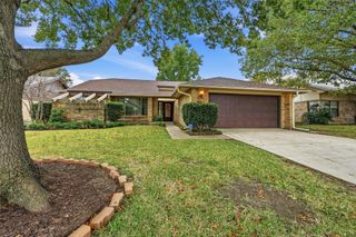 2649 Steppington Street, Grand Prairie, TX 75052