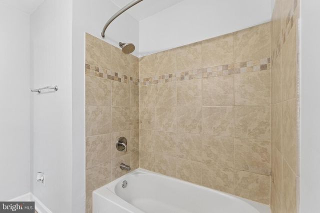 4826 WOODLAWN DR, Hyattsville, MD 20784