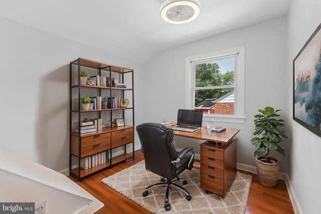 4826 WOODLAWN DR, Hyattsville, MD 20784