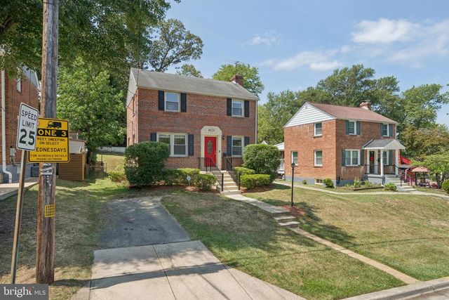 4826 WOODLAWN DR, Hyattsville, MD 20784