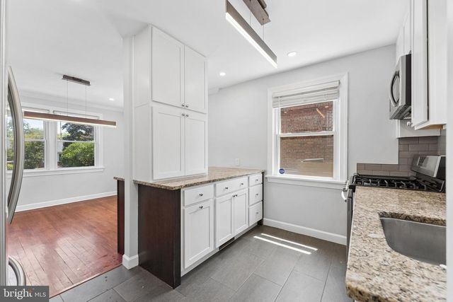 4826 WOODLAWN DR, Hyattsville, MD 20784