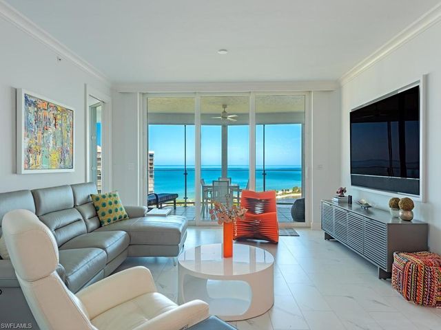 60 Seagate DR 1505, Naples, FL 34103