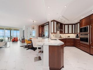 60 Seagate DR 1505, Naples, FL 34103