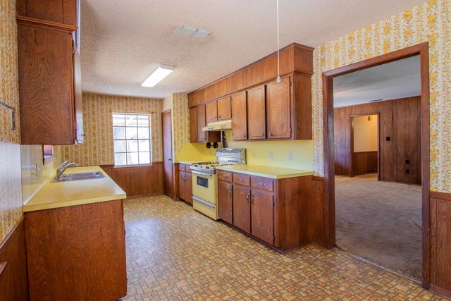 5811 Yarborough Rd., Longview, TX 75604