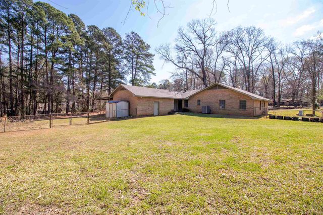 5811 Yarborough Rd., Longview, TX 75604