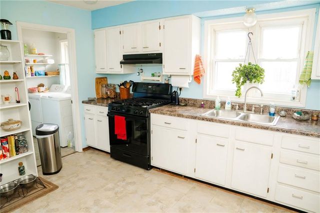 518 N Lincoln Street, Erie, KS 66733