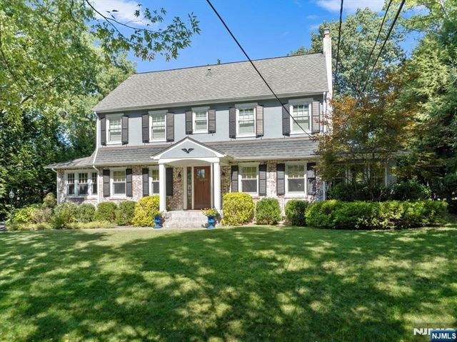 429 Fairway Road, Ridgewood, NJ 07450