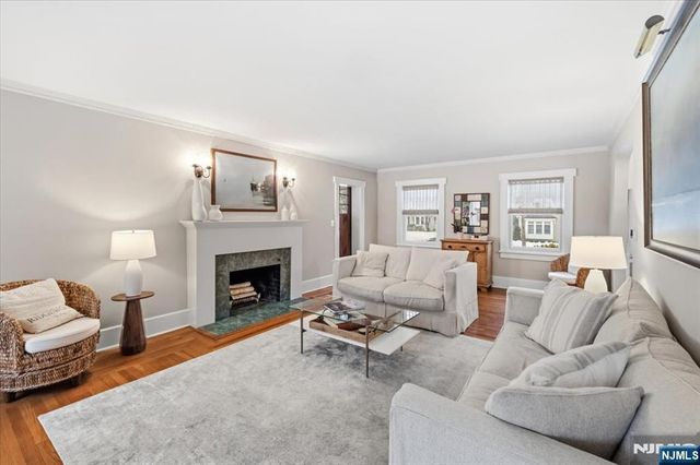 429 Fairway Road, Ridgewood, NJ 07450